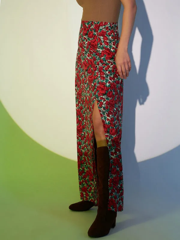 Berrylush Women Red & Green Floral Printed High-Rise Waist Thigh-High Slit Flared A-Line Maxi Skirt