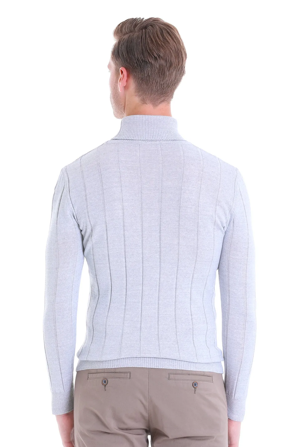 Comfort Fit Wool Blend Light Gray Turtleneck Sweater