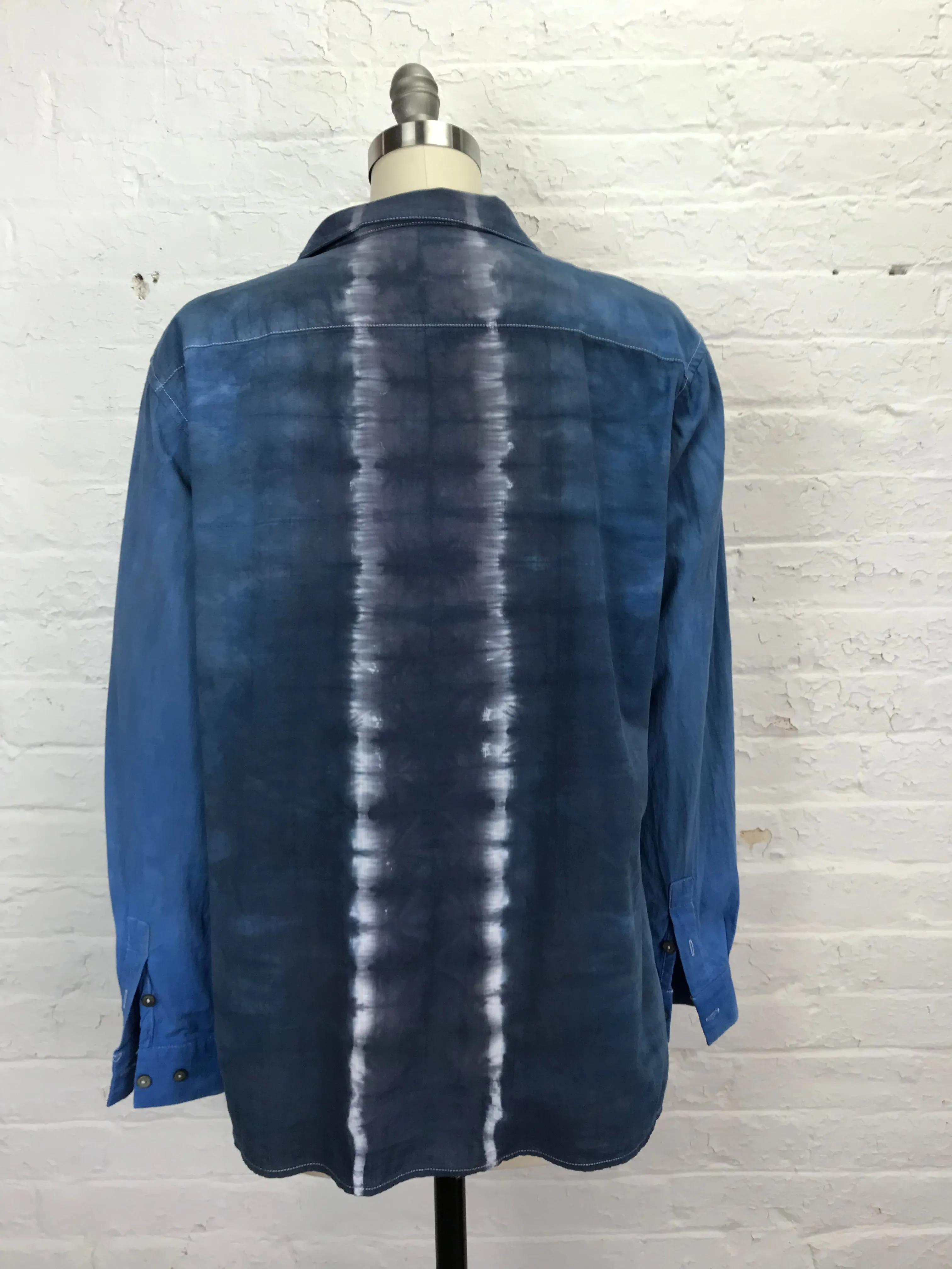 Men's Buttonup in Indigo Road